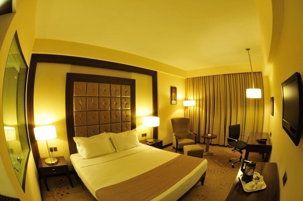 The Cambay Grand Hotel Ahmedabad Exterior photo