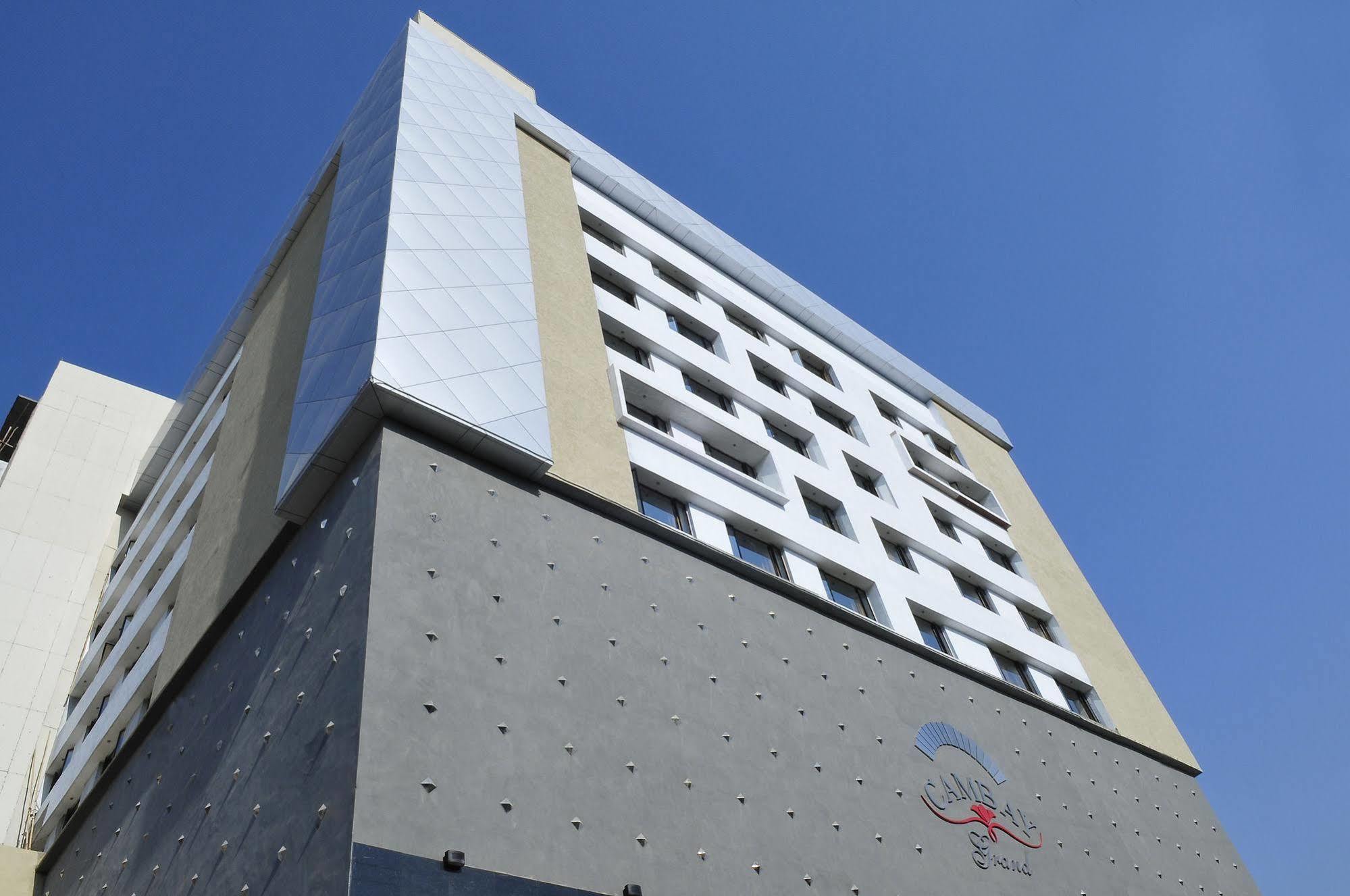 The Cambay Grand Hotel Ahmedabad Exterior photo