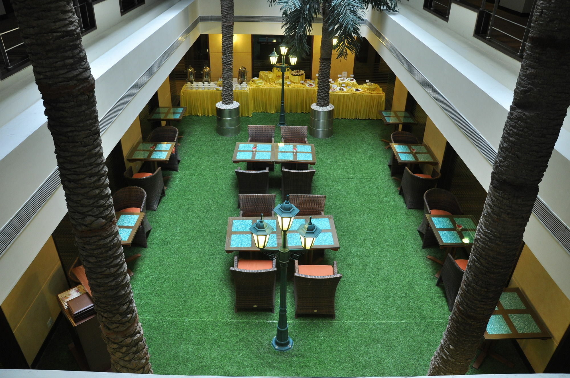 The Cambay Grand Hotel Ahmedabad Exterior photo