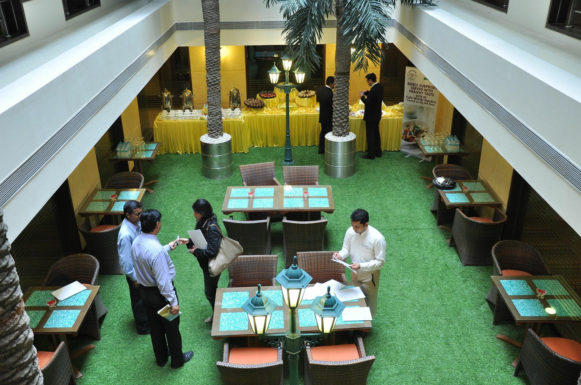 The Cambay Grand Hotel Ahmedabad Restaurant photo