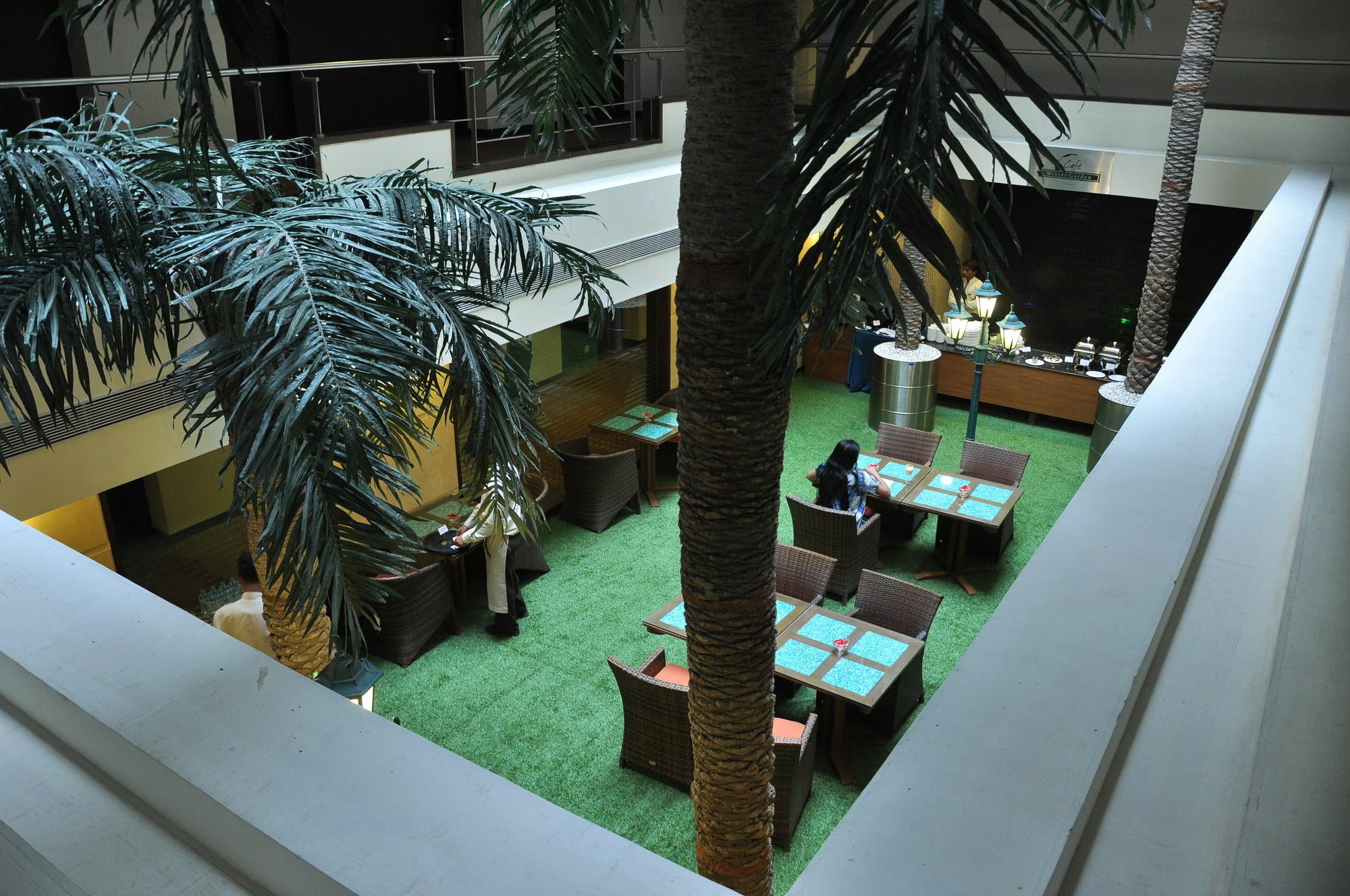 The Cambay Grand Hotel Ahmedabad Exterior photo